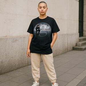 Garth Brooks World Tour 2014 - 2015 Concert Tee Shirt Large